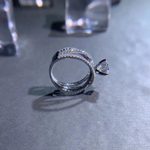 ▶Engagement CZ Clear Super Large Silver Plated Wedding Beautiful Ring, K993 - Picture 9 of 9